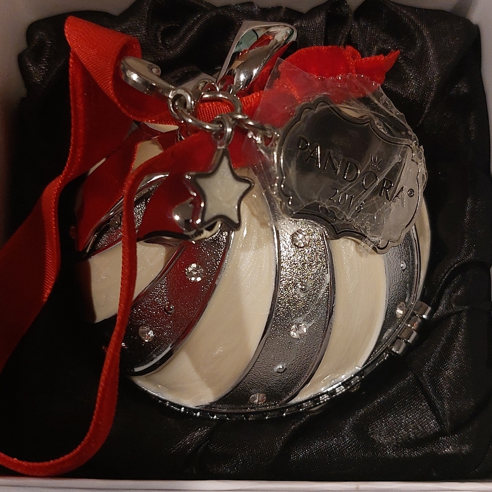 RETIRED PANDORA SNOW GLOBE CHARM Plus Christmas Ornament